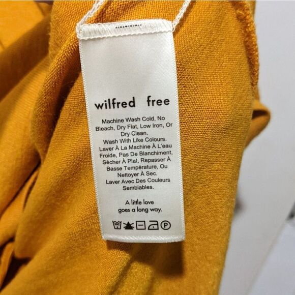ARITZIA Wilfred Free | Misha Turtleneck in Orange - Picture 5 of 9
